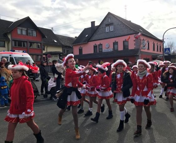 Imagen de los exteriores del Hotel Restaurant Gemünden. Foto 10