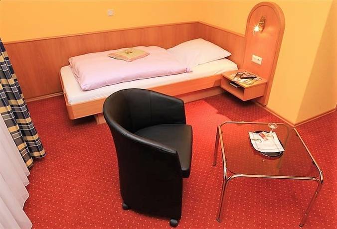 Imagen de la habitación del Hotel Restaurant Kasserolle. Foto 11
