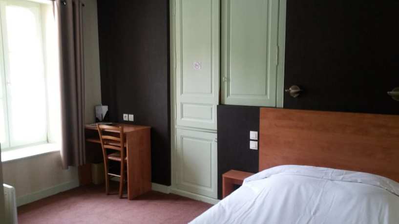 Imagen de la habitación del Hotel Restaurant La Cr&ecirc;perie du Ch&acirc;teau. Foto 9