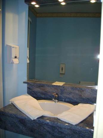 Imagen de la habitación del Hotel Restaurant La Cr&ecirc;perie du Ch&acirc;teau. Foto 11