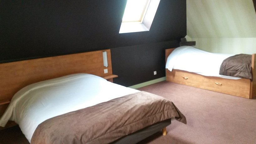 Imagen de la habitación del Hotel Restaurant La Cr&ecirc;perie du Ch&acirc;teau. Foto 13