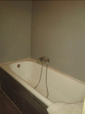 Imagen de la habitación del Hotel Restaurant La Mediterranee. Foto 7