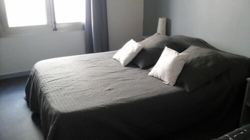 Imagen de la habitación del Hotel Restaurant La Mediterranee. Foto 9