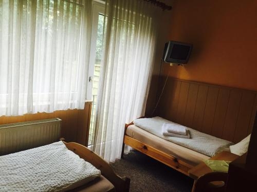 Imagen de la habitación del Hotel Restaurant Mirena. Foto 8