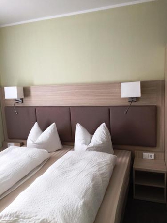 Imagen de la habitación del Hotel Restaurant Mirena. Foto 10