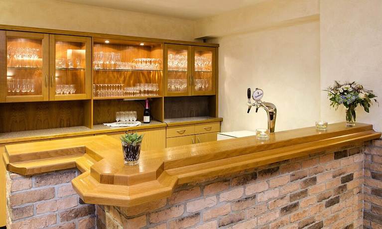 Imagen de los interiores del Hotel - Restaurant Schweinsberg. Foto 20