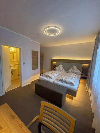 Imagen de la habitación del Hotel Restaurant Steinh&auml;gerquelle. Foto 14