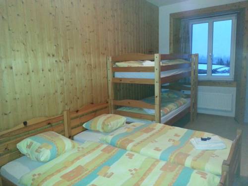 Imagen de la habitación del Hotel Restaurant Vue-des-alpes. Foto 2