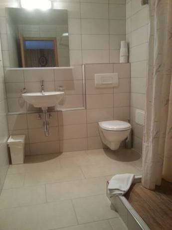 Imagen de la habitación del Hotel Restaurant Vue-des-alpes. Foto 9