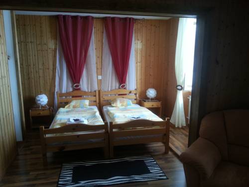 Imagen de la habitación del Hotel Restaurant Vue-des-alpes. Foto 11