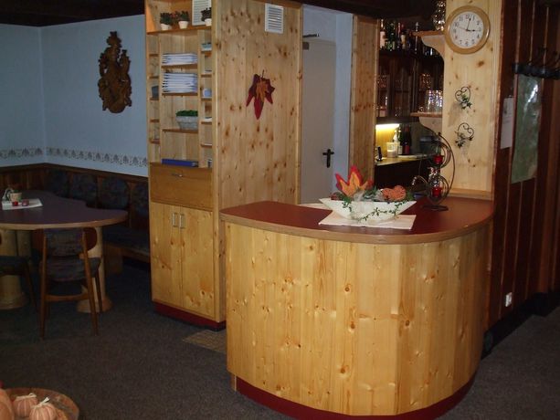 Imagen de los interiores del Hotel Restaurant Zum Dorfkrug. Foto 11