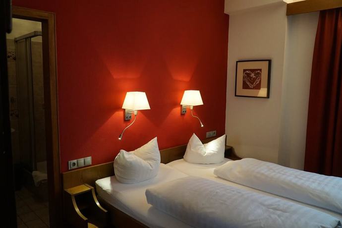 Imagen de la habitación del Hotel Restaurant Zum Goldenen Ochsen. Foto 17