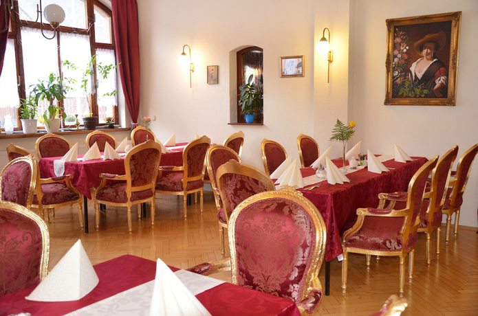 Imagen del bar/restaurante del Hotel Restaurant Zur Hallenburg. Foto 4