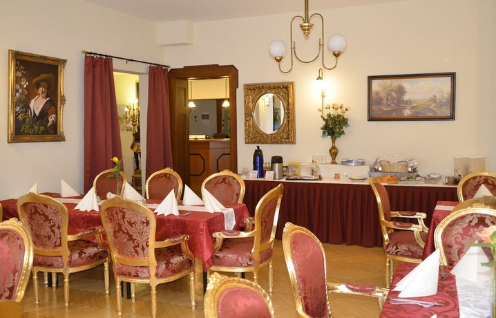 Imagen del bar/restaurante del Hotel Restaurant Zur Hallenburg. Foto 5