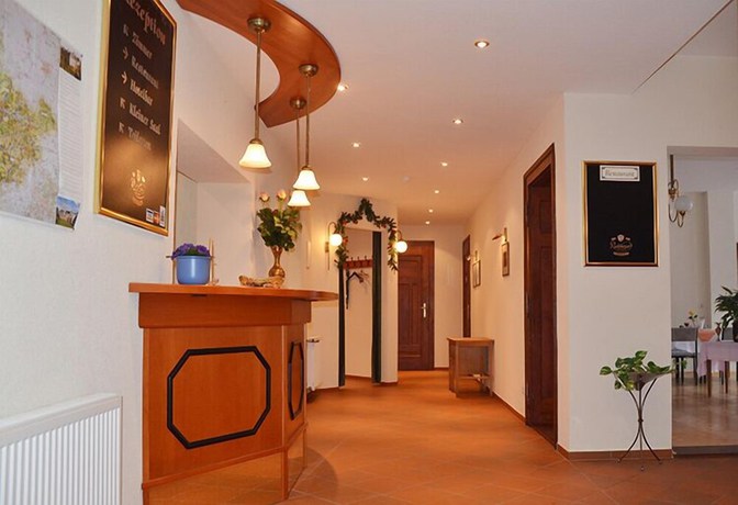 Imagen de los interiores del Hotel Restaurant Zur Hallenburg. Foto 20