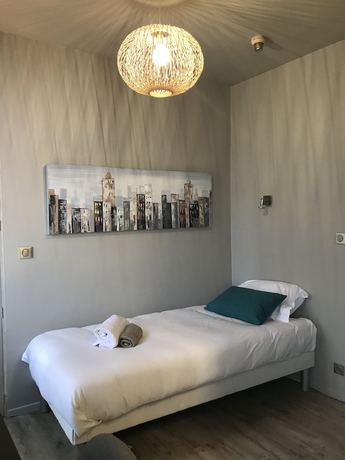Imagen de la habitación del Hotel Restaurant la Calanque. Foto 15