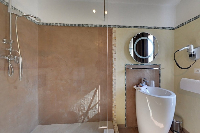 Imagen de la habitación del Hotel Restaurant le Belvedere. Foto 9