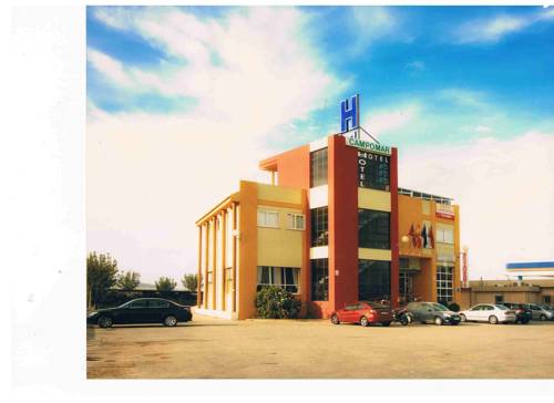 Imagen de la habitación del Hotel Restaurante Campomar. Foto 2