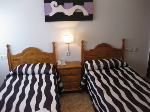 Imagen de la habitación del Hotel Restaurante Campomar. Foto 3