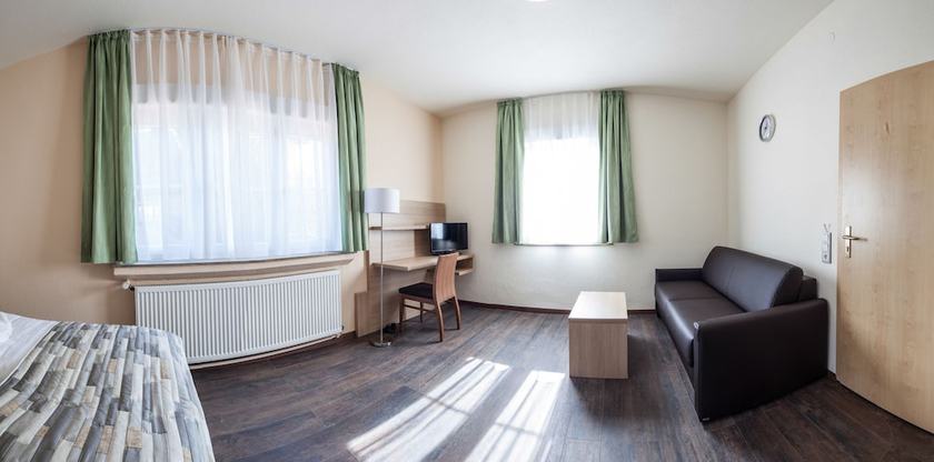 Imagen de la habitación del Hotel Restaurante Lorca. Foto 7