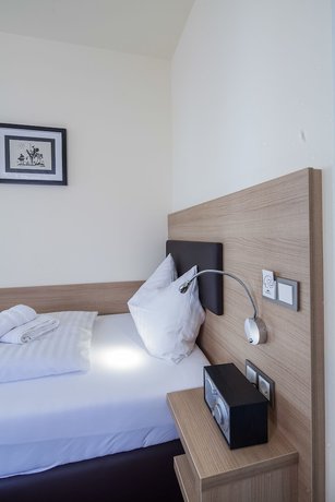 Imagen de la habitación del Hotel Restaurante Lorca. Foto 15