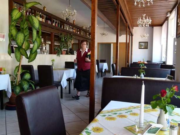 Imagen del bar/restaurante del Hotel Reuterhof, Neu-J&uuml;rgenstorf. Foto 7