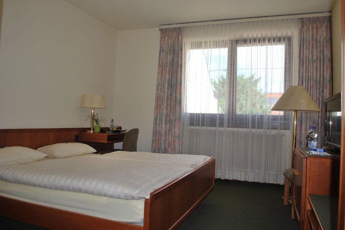 Imagen de la habitación del Hotel Rheingauer Tor. Foto 5