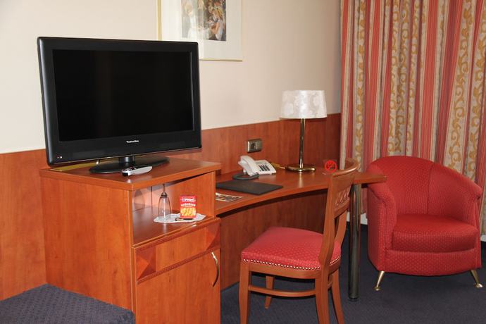 Imagen de la habitación del Hotel Rheinischer Hof. Foto 5