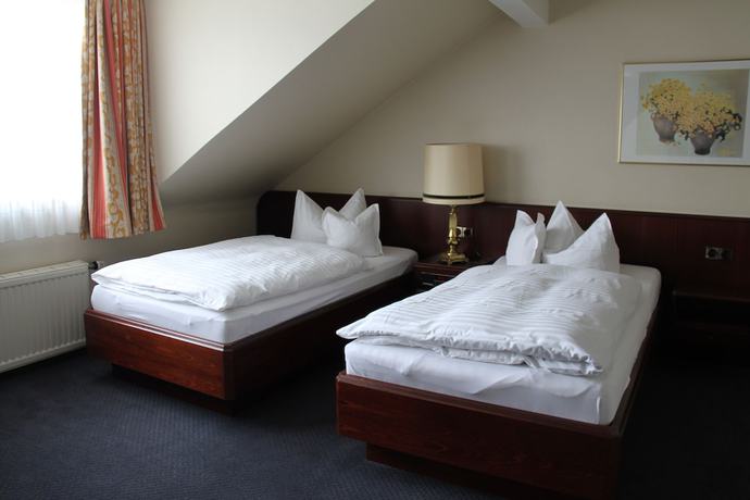 Imagen de la habitación del Hotel Rheinischer Hof. Foto 8