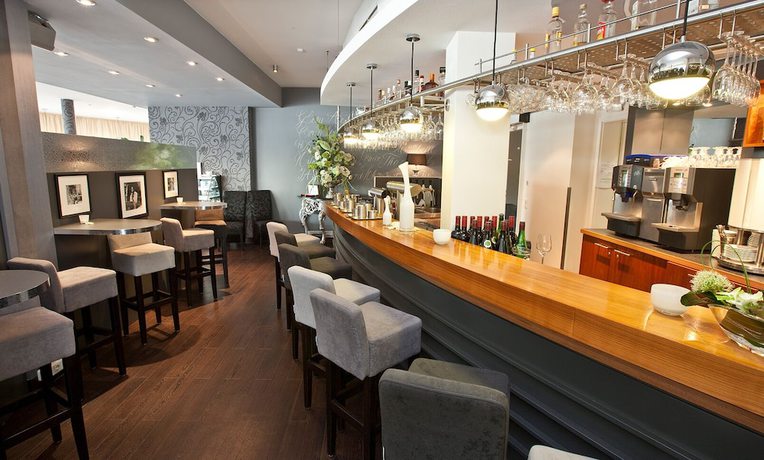 Imagen del bar/restaurante del Hotel Rheinpark Rees. Foto 3
