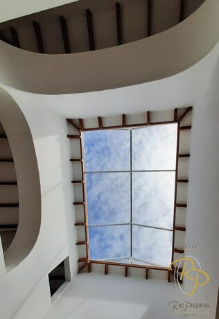 Imagen general del Hotel Rio Piedras. Foto 4