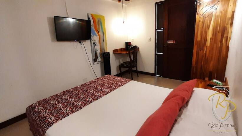 Imagen de la habitación del Hotel Rio Piedras. Foto 20