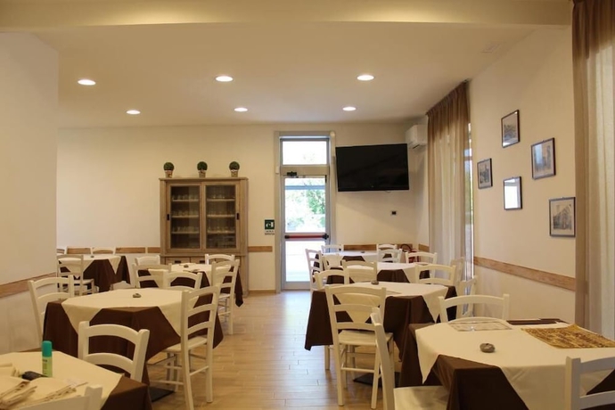 Imagen del bar/restaurante del Hotel Ristorante La Collina. Foto 5