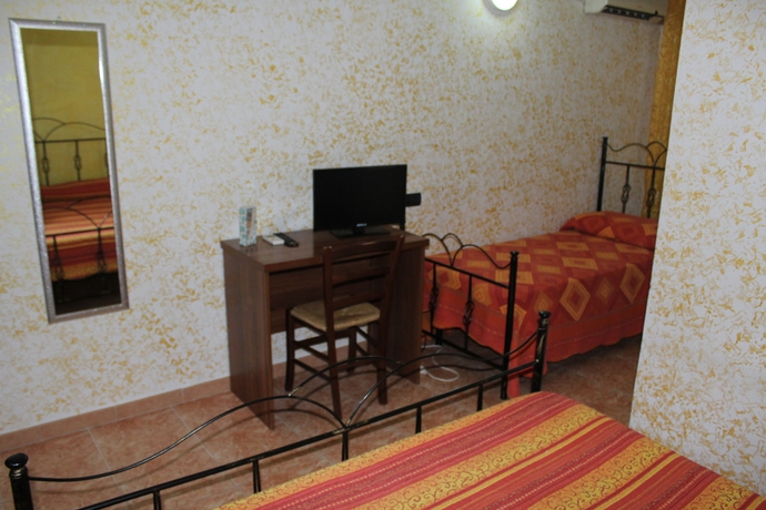 Imagen de la habitación del Hotel Ristorante L'orizzonte. Foto 6