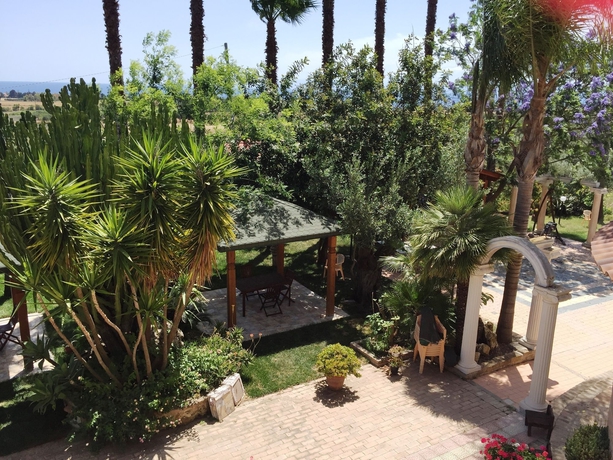 Imagen de los exteriores del Hotel Ristorante L'orizzonte. Foto 12