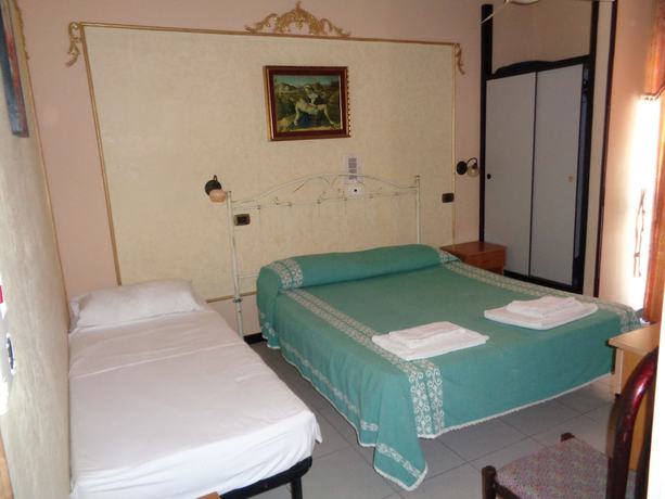 Imagen de la habitación del Hotel Ristorante Pizzeria Le Voilier. Foto 2