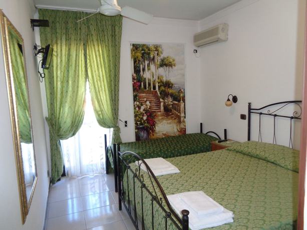 Imagen de la habitación del Hotel Ristorante Pizzeria Le Voilier. Foto 4
