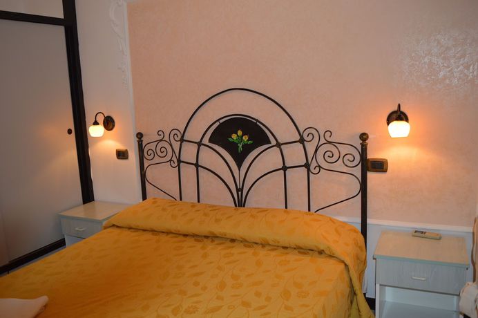Imagen de la habitación del Hotel Ristorante Pizzeria Le Voilier. Foto 10