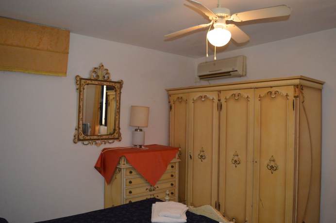 Imagen de la habitación del Hotel Ristorante Pizzeria Le Voilier. Foto 11