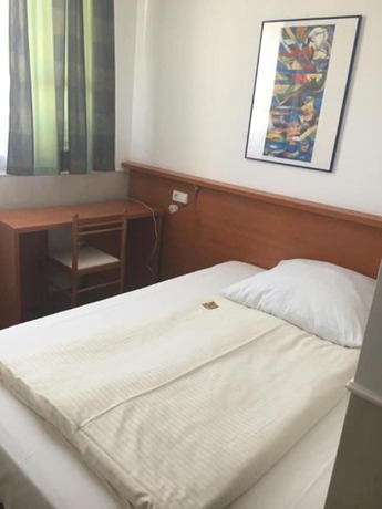 Imagen de la habitación del Hotel Ristorante Sicilia. Foto 9