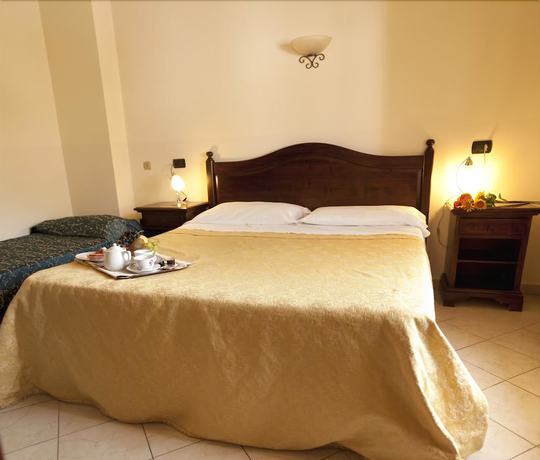 Imagen de la habitación del Hotel Ristorante Villa Pegaso. Foto 17