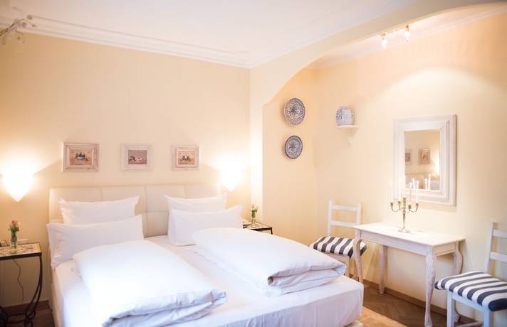 Imagen de la habitación del Hotel Ritzi. Foto 9