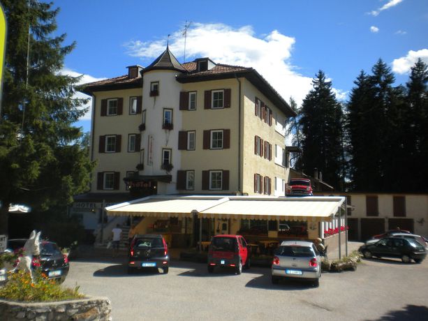 Imagen general del Hotel Roen Ruffr&egrave;-Mendola. Foto 4