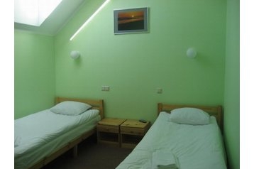 Imagen de la habitación del Hotel Roja. Foto 2