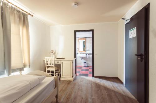 Imagen de la habitación del Hotel Roma, Kehl. Foto 19