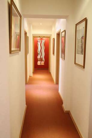 Imagen de los interiores del Hotel Romina. Foto 10