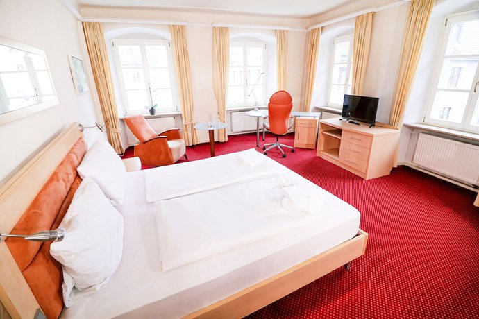 Imagen de la habitación del Hotel Rose, Weissenburg in Bayern. Foto 12