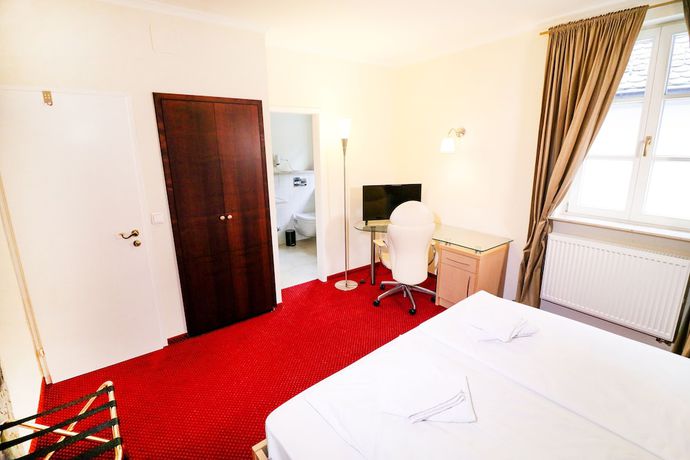 Imagen de la habitación del Hotel Rose, Weissenburg in Bayern. Foto 20
