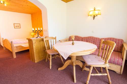 Imagen de la habitación del Hotel Rosengarten. Foto 4