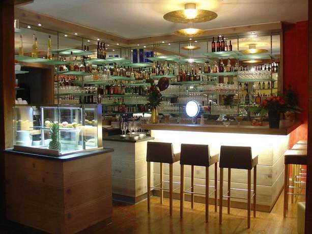 Imagen del bar/restaurante del Hotel Rosengarten Kehl. Foto 6